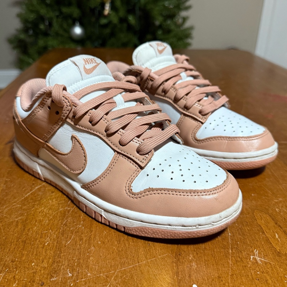 Women’s Nike Dunk Low Rose Wisper Sneakers